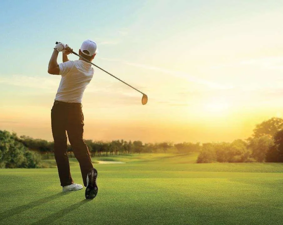 Hoyo 10 Suites en Playa Nueva Romana | Golf, Caribe e Inversión
