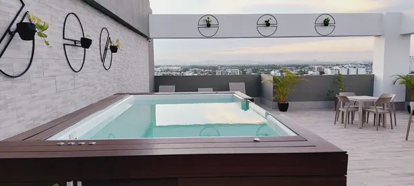 APARTAMENTO AMUEBLADO EN ALQUILER – EVARISTO MORALES, SANTO DOMINGO - miniature 1