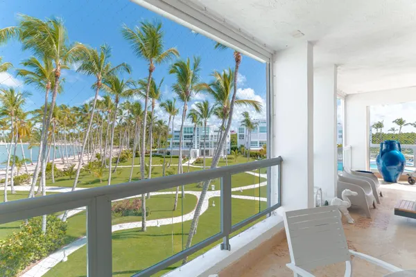 Apartamento en La Ensenada - Primera Linea de Playa - miniatura 3