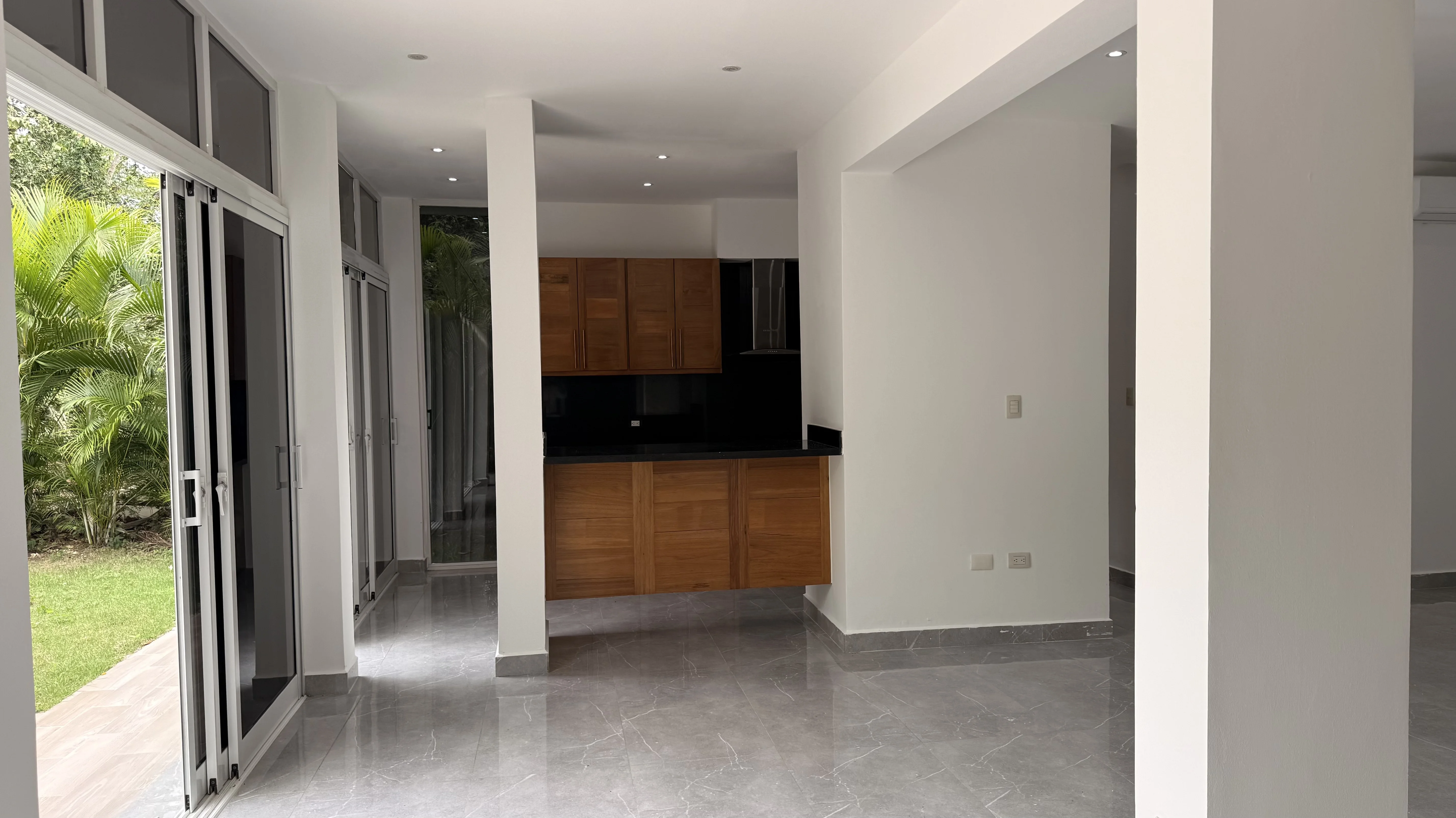 Villa en Renta - V002 - Garden Village