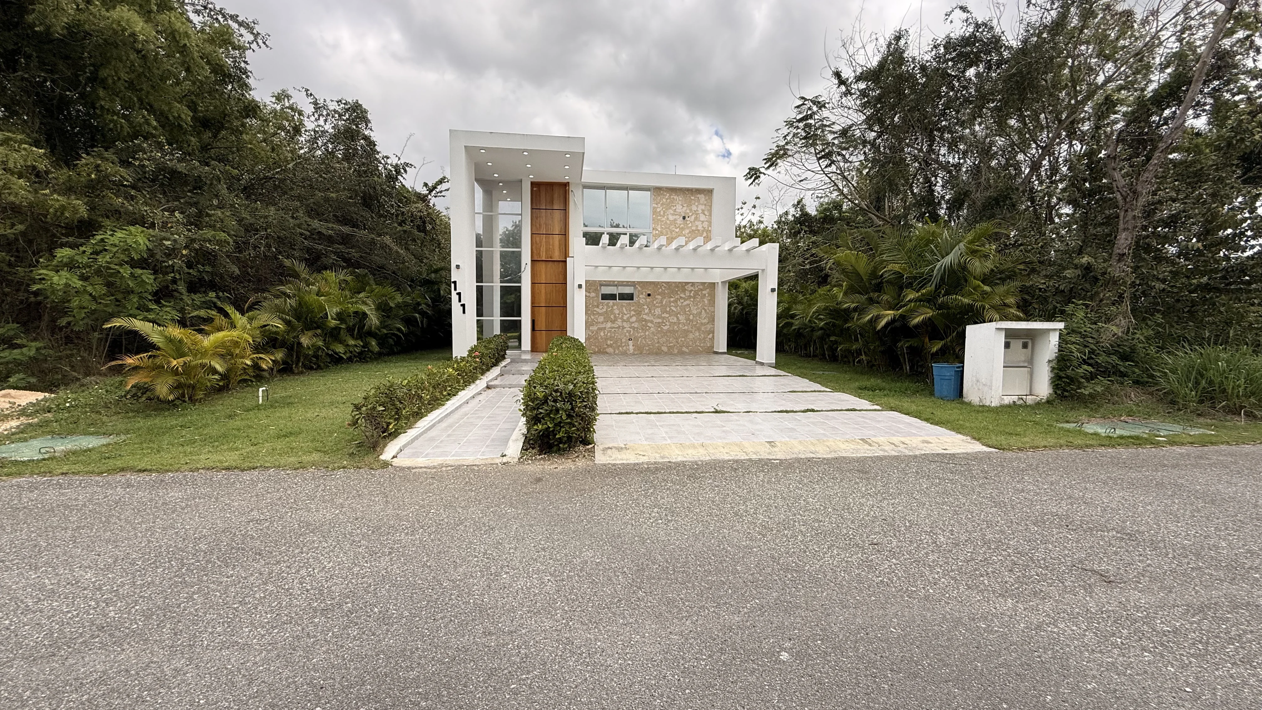 Villa en Renta - V002 - Garden Village