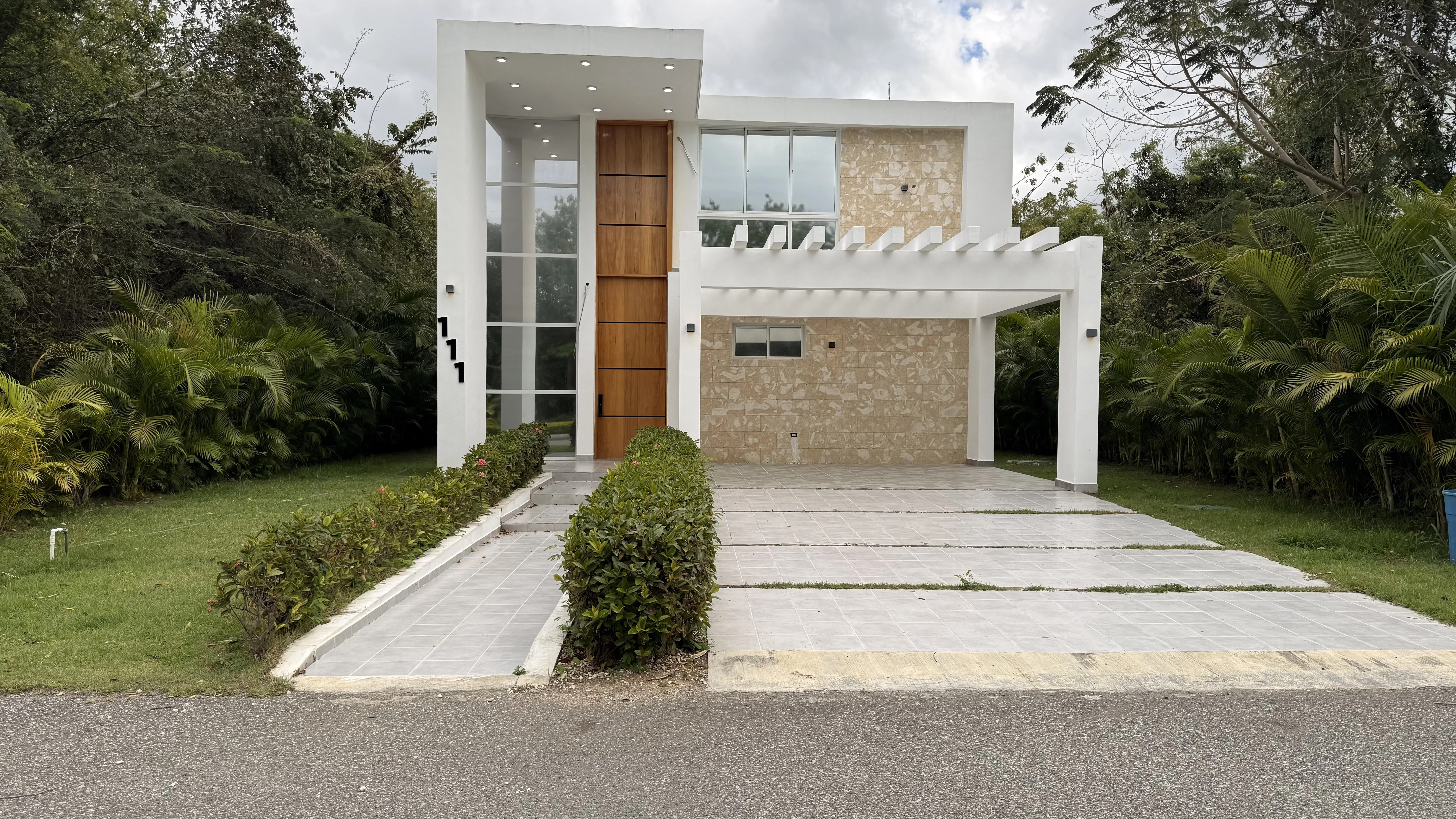 Villa en Renta - V002 - Garden Village