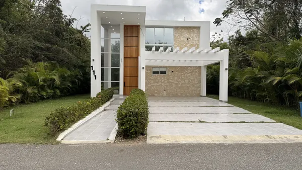 Villa en Renta - V002 - Garden Village