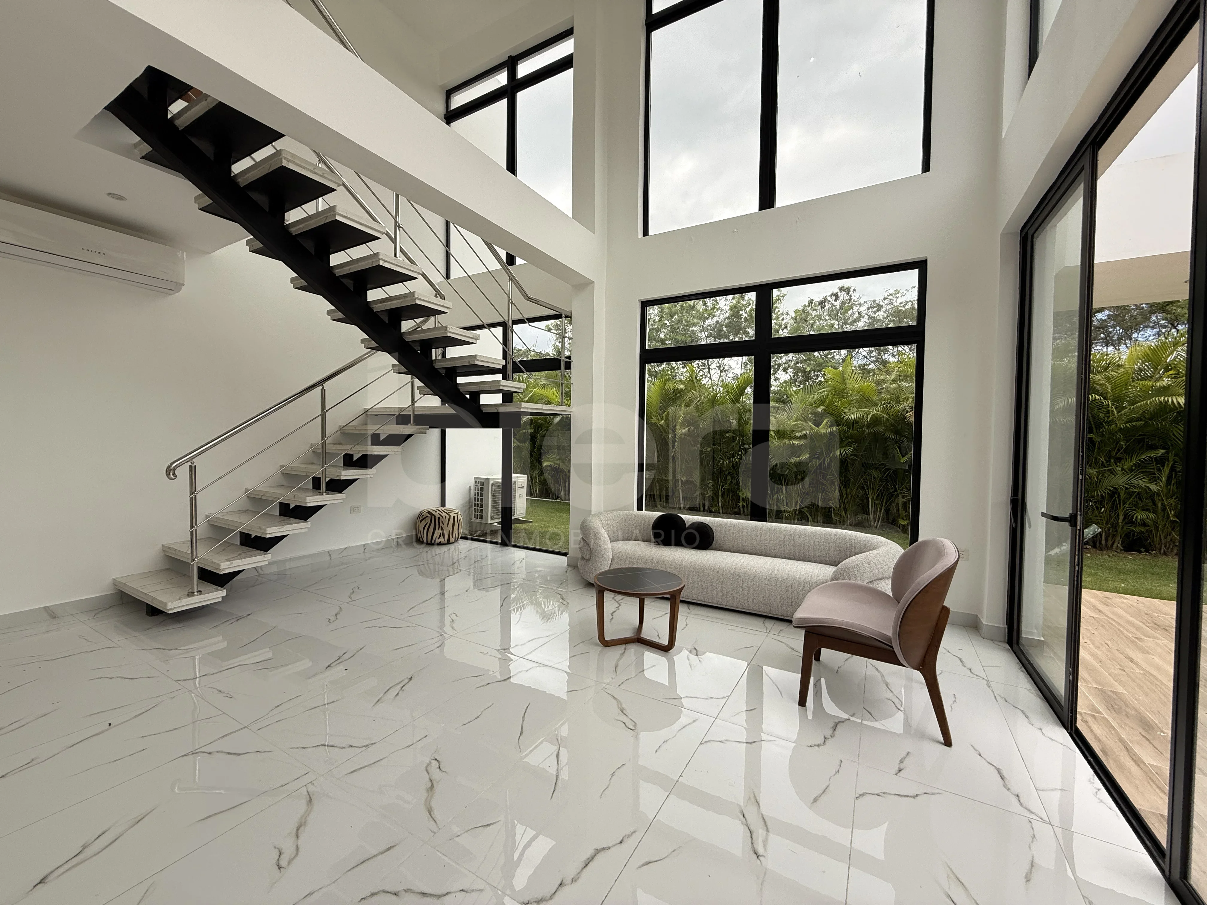 Villa en Renta - V003 - Garden Village