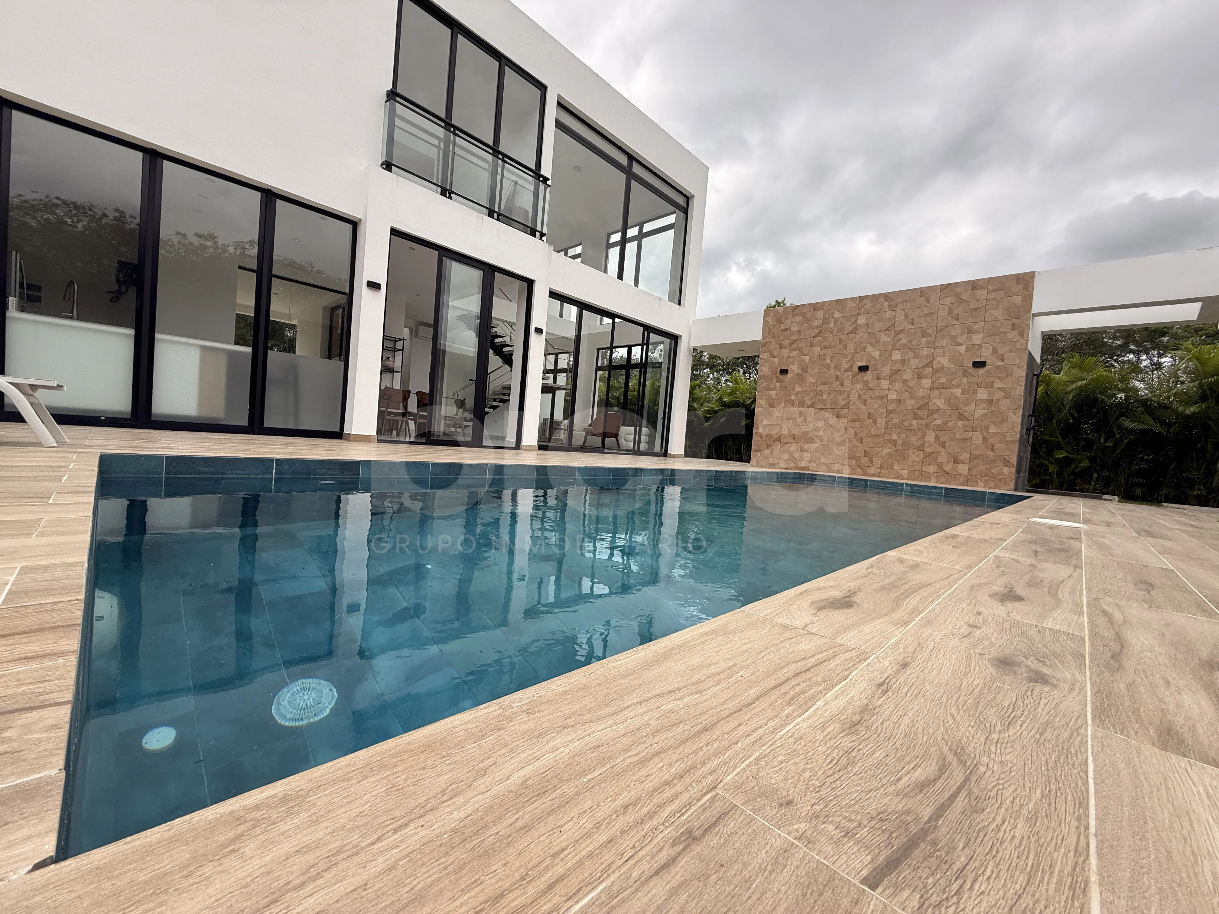 Villa en Renta - V003 - Garden Village