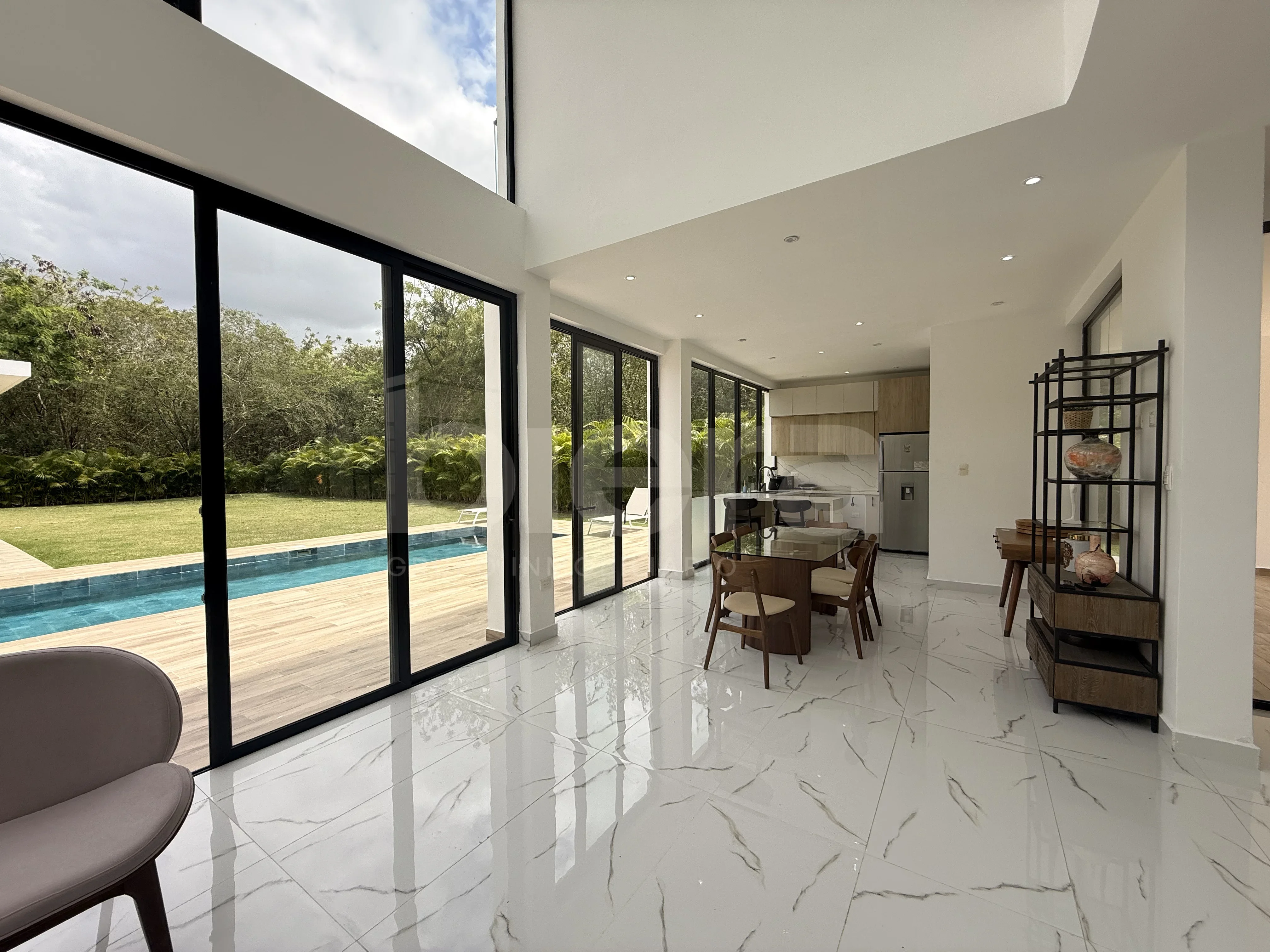 Villa en Renta - V003 - Garden Village