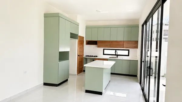 Casa en el Residencial Naime 3 - miniatura 3